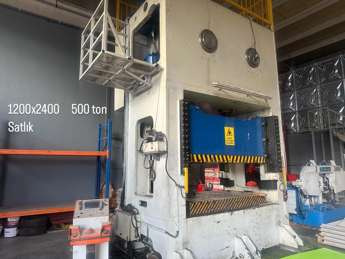 MGMAKNA's tweet photo. 500 Ton Eksantrik Pres 2007 Model
1200 * 2400 TABLA
MUMAK MARKA
KOMPLE REVİZYON"LU https://t.co/BzLjIpzn3x