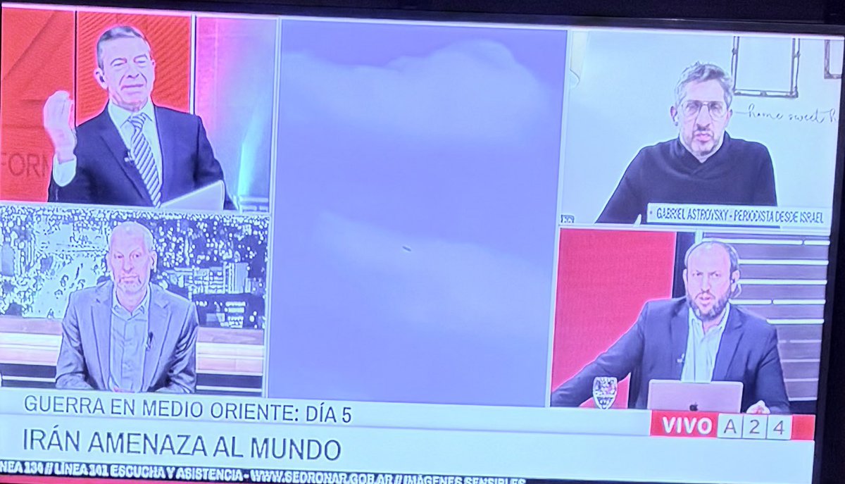 “Irán amenaza al mundo” ponen estos payasos. Ningún periodista serio aceptaría un zócalo así.
No se lo creen ni ellos.