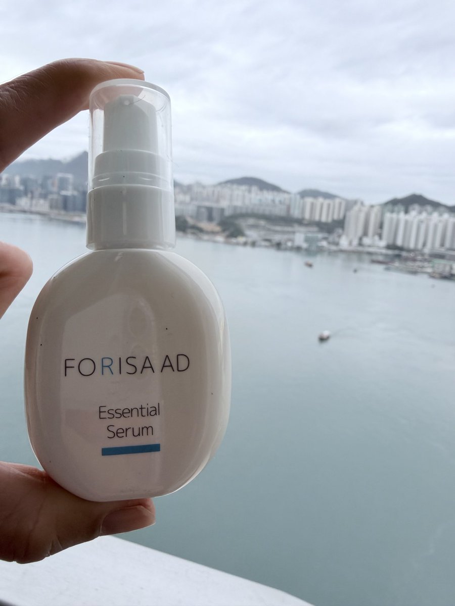 FumiHKJP's tweet photo. お弁当入れてるバッグからアトピーの娘たちがきれいになるようにと作ったFORISA®︎ADのエッセンスが出てきた。(未発売)

製作者の意図としてはクリームをバッグに入れてこまめに使って欲しかったのだけど、次女はエッセンスがお気に入りらしい。嬉しいな〜✨

#FORISA_AD
#アトピーの娘たち https://t.co/1mCftR6Lug