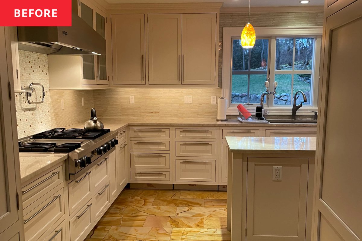DustinMPeyser's tweet image. This Dated Kitchen Makeover Feels Straight Out of a Paris Bistro dlvr.it/TRJC0v 👉 Reveal Your ROI bit.ly/MyHomeAI 👈 #KitchenMakeover #InteriorDesign #HomeDecor #ParisBistro #StoneCountertops