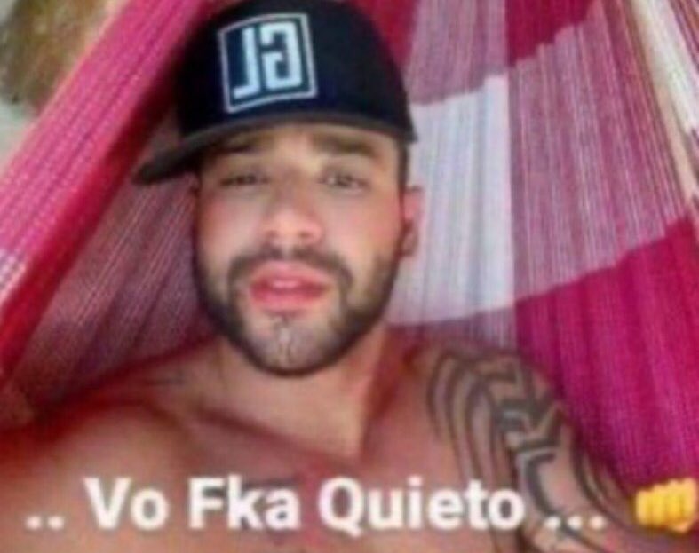 a violette elogia ela uma vez e ela ja se derrete toda, ai depois me vem e falam que elas nao estao juntas????? nao entendo