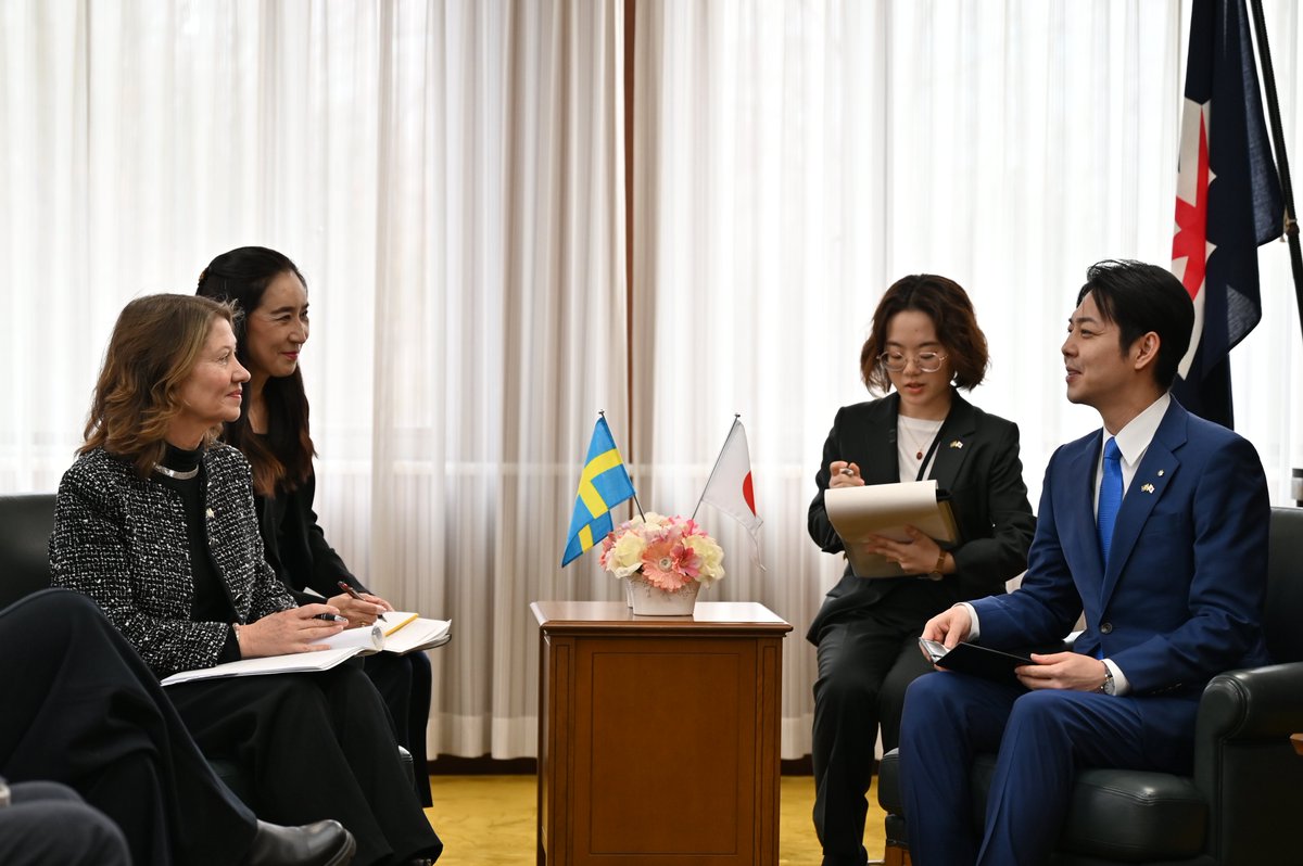 スウェーデン大使館 tweet media