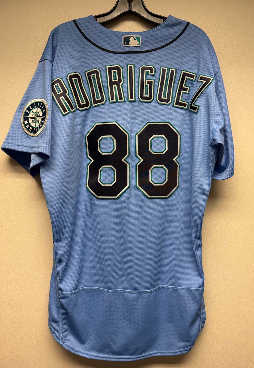 SEAauthentics tweet media