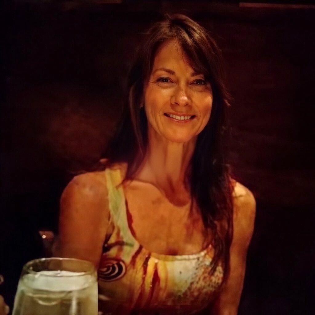 Friends if you are not following this USMC Vet please consider adding her <a href="/JuanitaLyn14675/">Juanita Lyn</a>  she is currently at 3700 let’s help her get to 4100