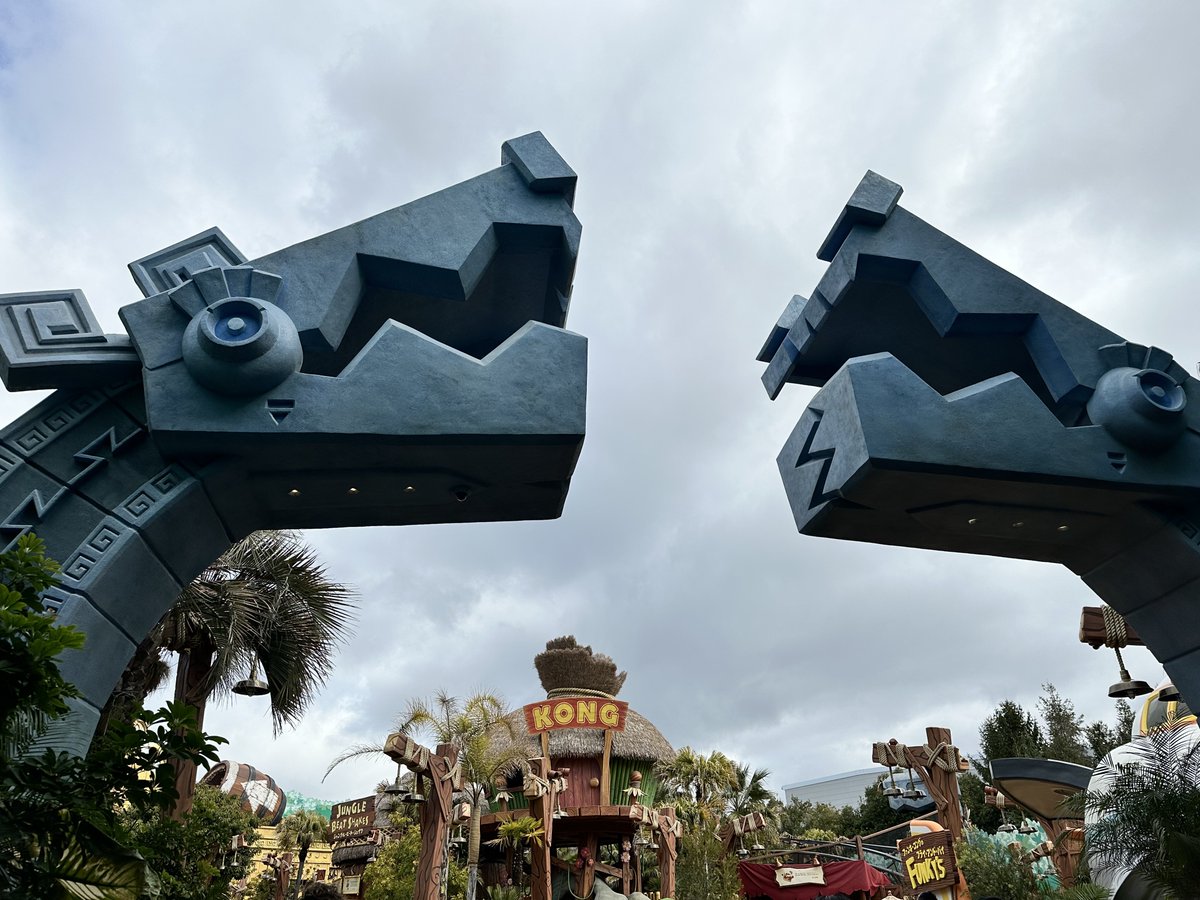 I went to USJ（Universal Studios Japan） and went to DK attraction in it ...