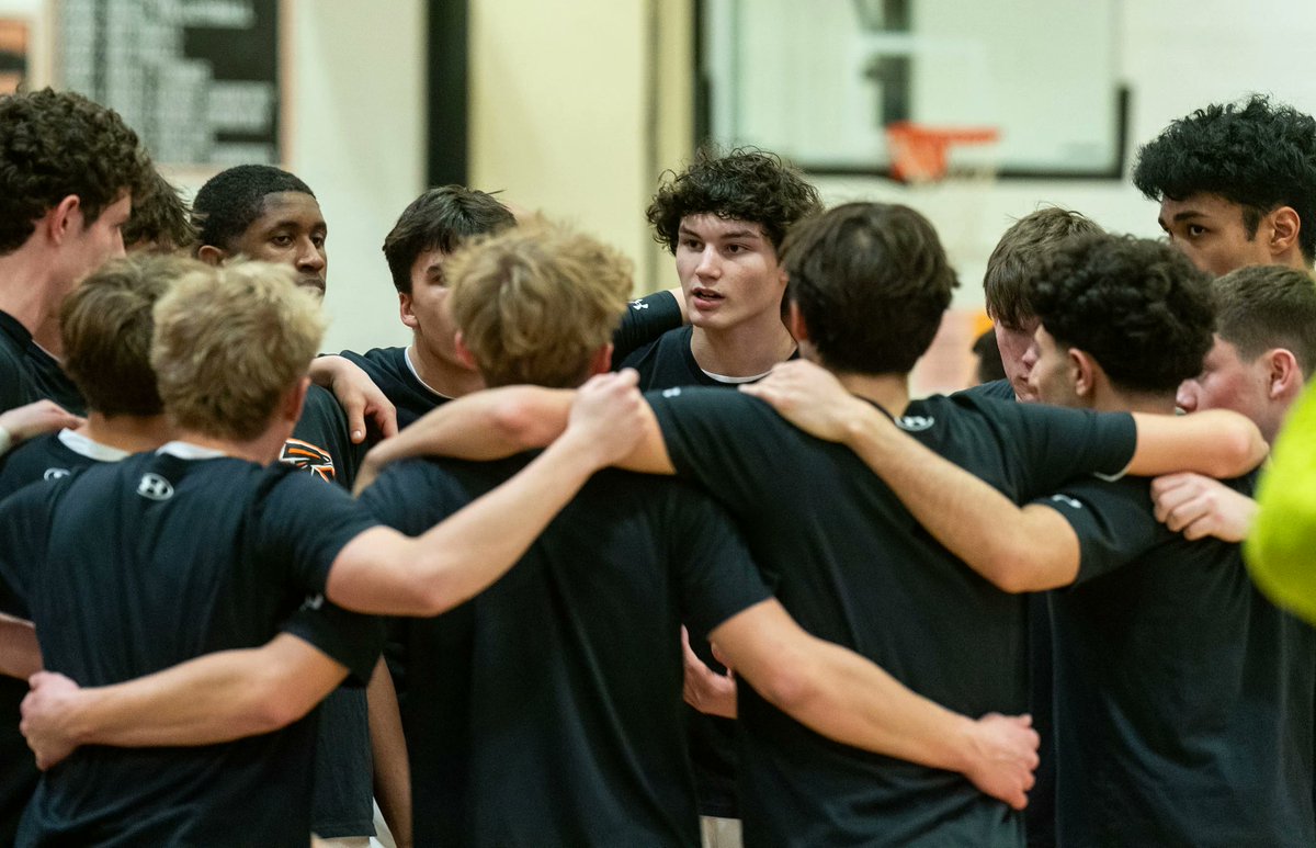 Tom Moore tweet media