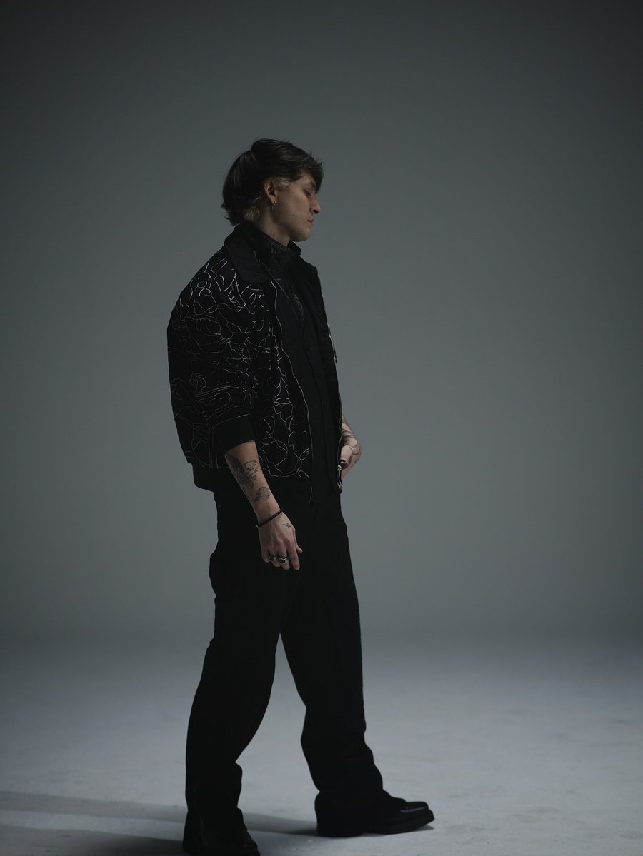 📲|| Christopher vía instagram post 

•Últimamente… 📸 
#DLejitos 🚀• 

#ChristopherVelez