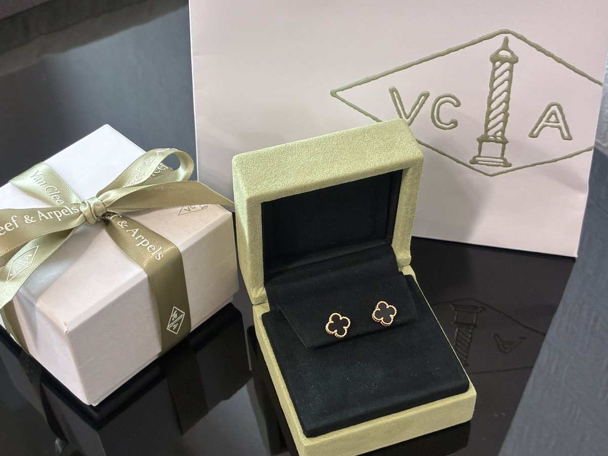 𝓜𝓪𝓱𝓸 tweet media