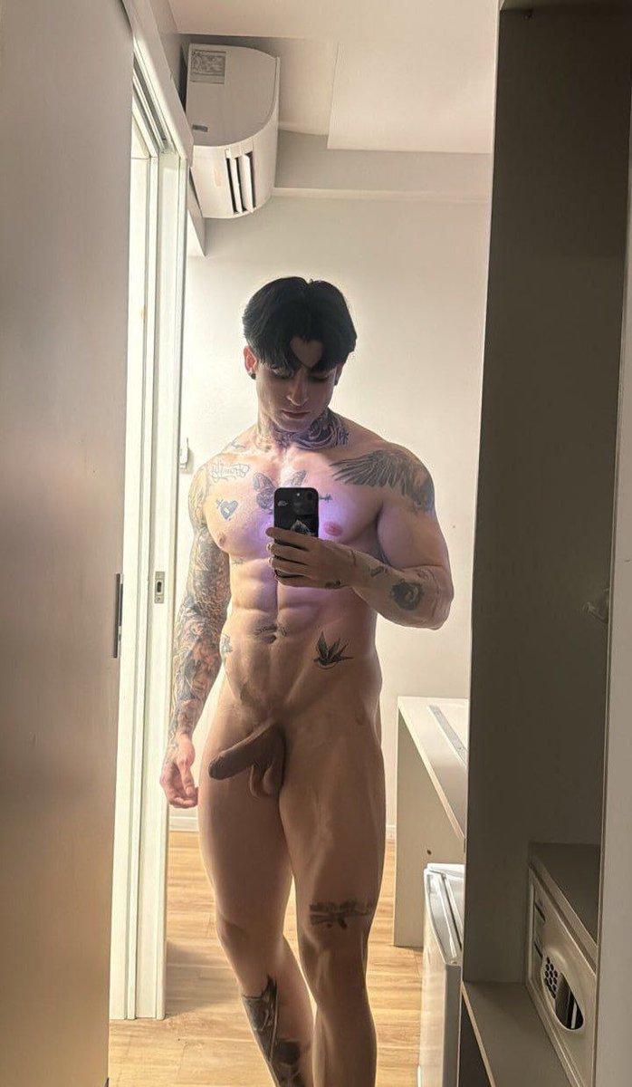 World Twinks tweet media