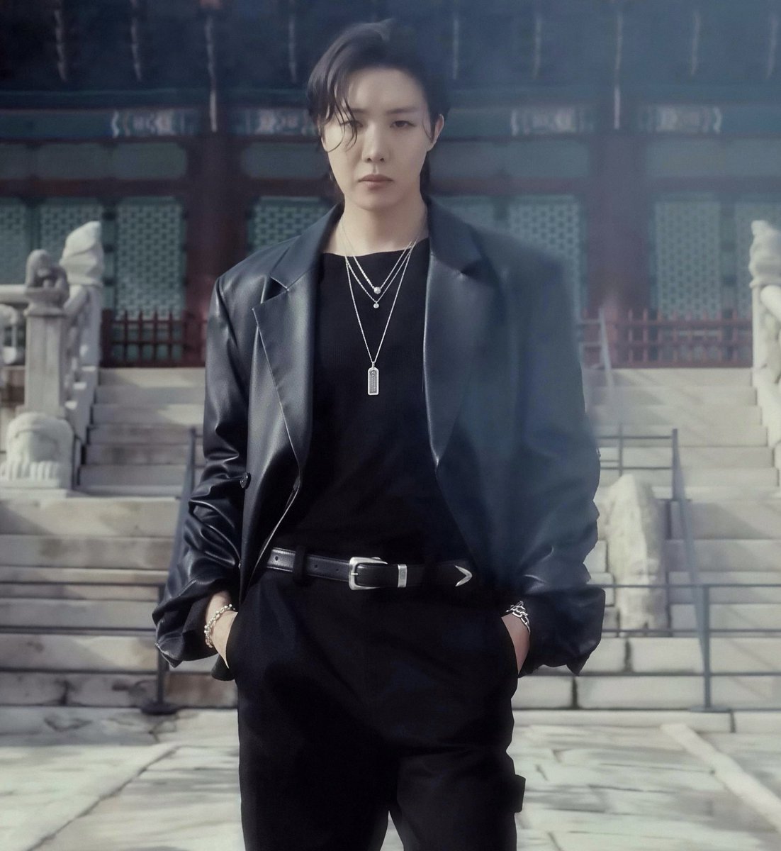 acejhopee's tweet photo. he’s so hot https://t.co/Juj1J5gM3I