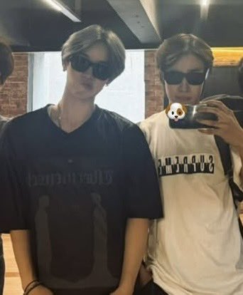 😎😎🥜🍦🩵🩷🐶🐱✨

#nuthong #นัทฮง
#nnutdan #hongshihoshi