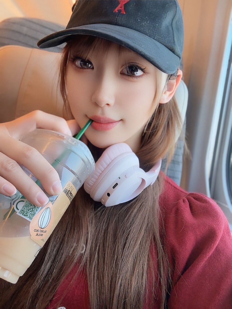 本日(3/5)のセットリスト⬇️
🎀1部
Burn
ラブレボ
タイタニック👑Jack
ポニシュ
威風堂々
WBL
🎀2部
MJ
うまぴょい
This is me
ラブマ
ノットマイ👑withのの
CCT
🎀3部
吉原炎上
君好き
ビヨンセ
Gee
Bad Romance

今日も会いに来てくれる人待ってます！！