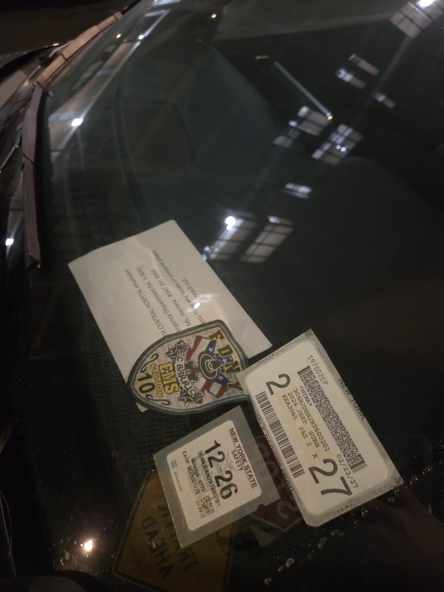 placardabuse's tweet photo. Parked illegally in a No Standing zone, partway up on a traffic island. Just blatantly illegal.
But it had a note with an @FDNY patch, so the @NYPDTransport agents that we pay tk enforce the law impartially extended a #PlacardClass "courtesy."
#CultureOfCorruption https://t.co/PQojr8FDQy