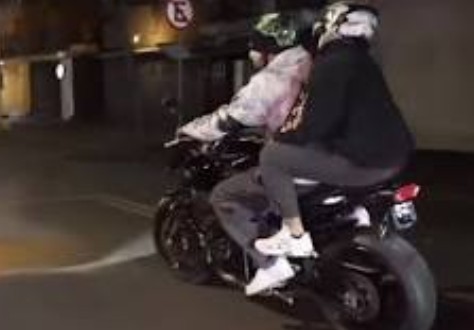 Mor_en_lucha's tweet image. #ULTIMAHORA #Precaución #Bikers EVITE SALIR, MEJOR RESGUARDESE. Vándalos a bordo de motocicletas y dos vehículos efectúan disparos en varias colonias como Estrada Cajigal, Ampliación Bugambilias, Atlacomulco, Parres y Lomas de Jiutepec. Acuden autoridades. #Jiutepec #Morelos