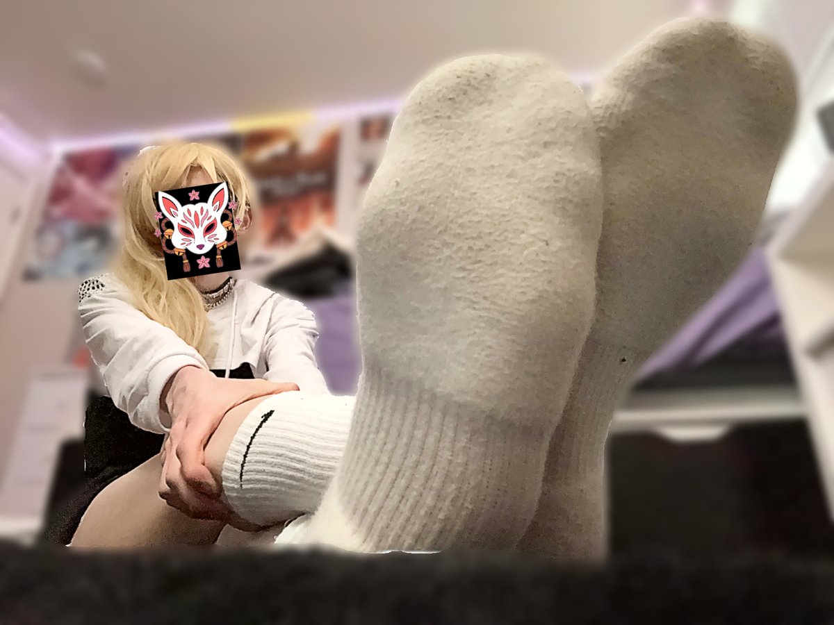 xSleepyKitsune's tweet photo. just some femboy socks
#socks #femboy #femboyfeet #feet #footfetish #dirtysocks https://t.co/a8uS5Gcvcx