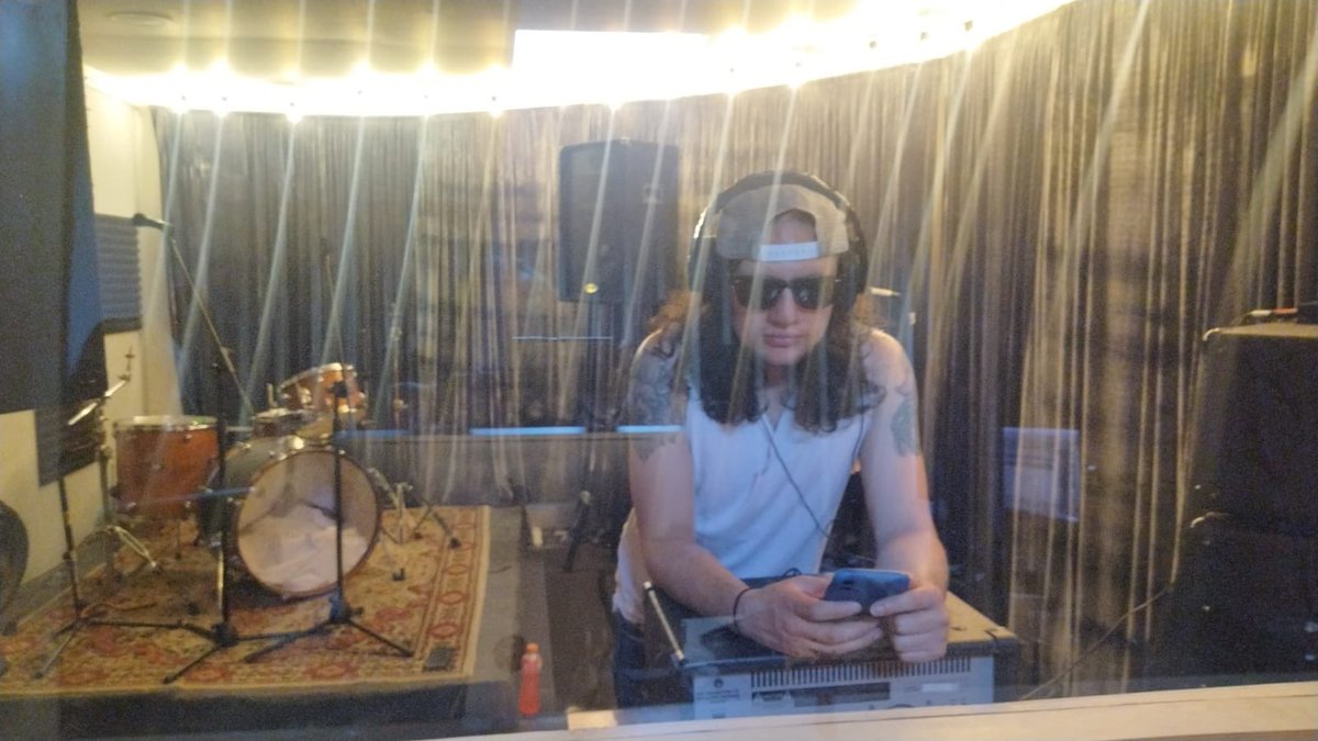 Acid Büllets tweet media