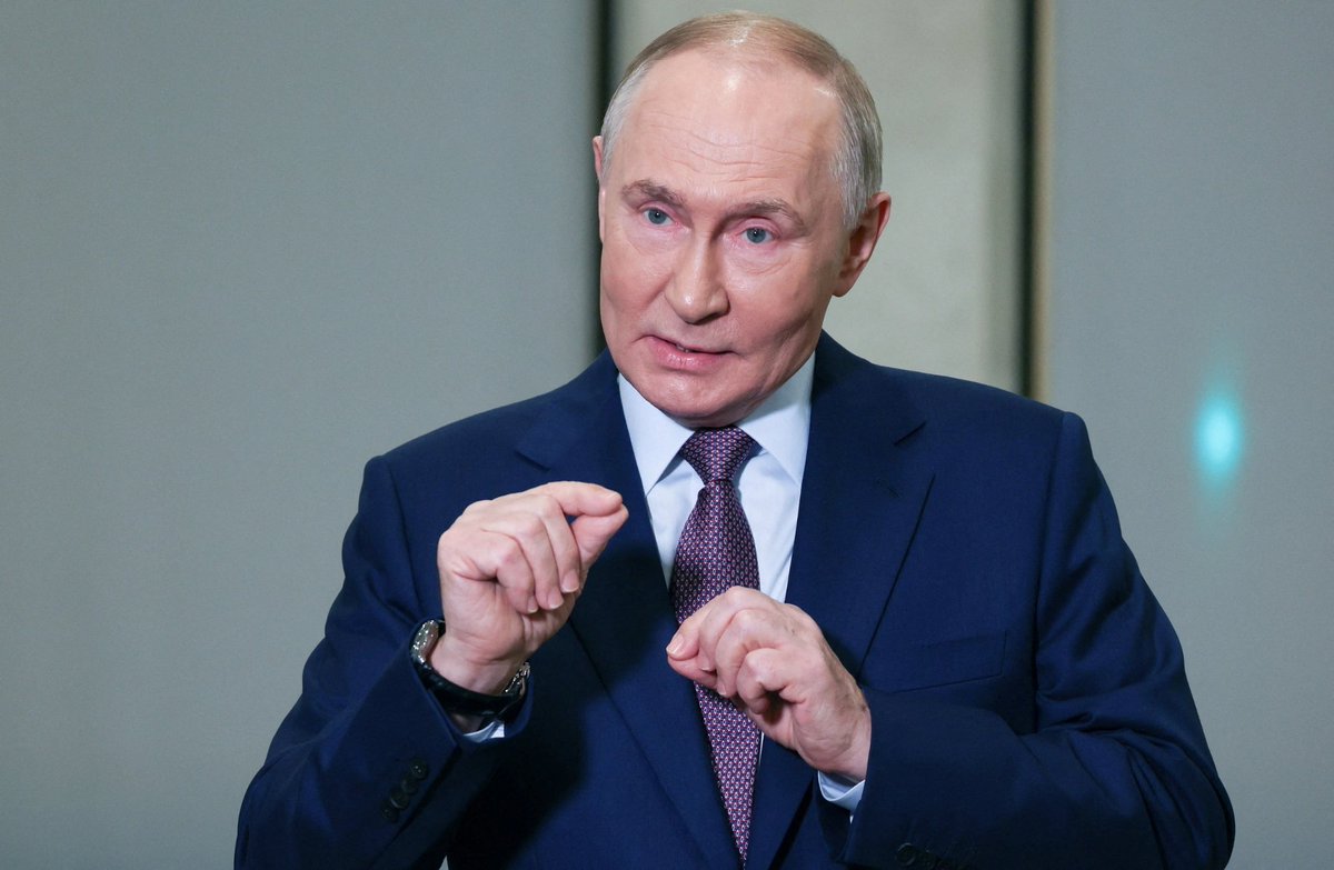 In the Russia And U.S war, so far 20,000 soldiers have been injured.

This war will continue until America is wiped out.