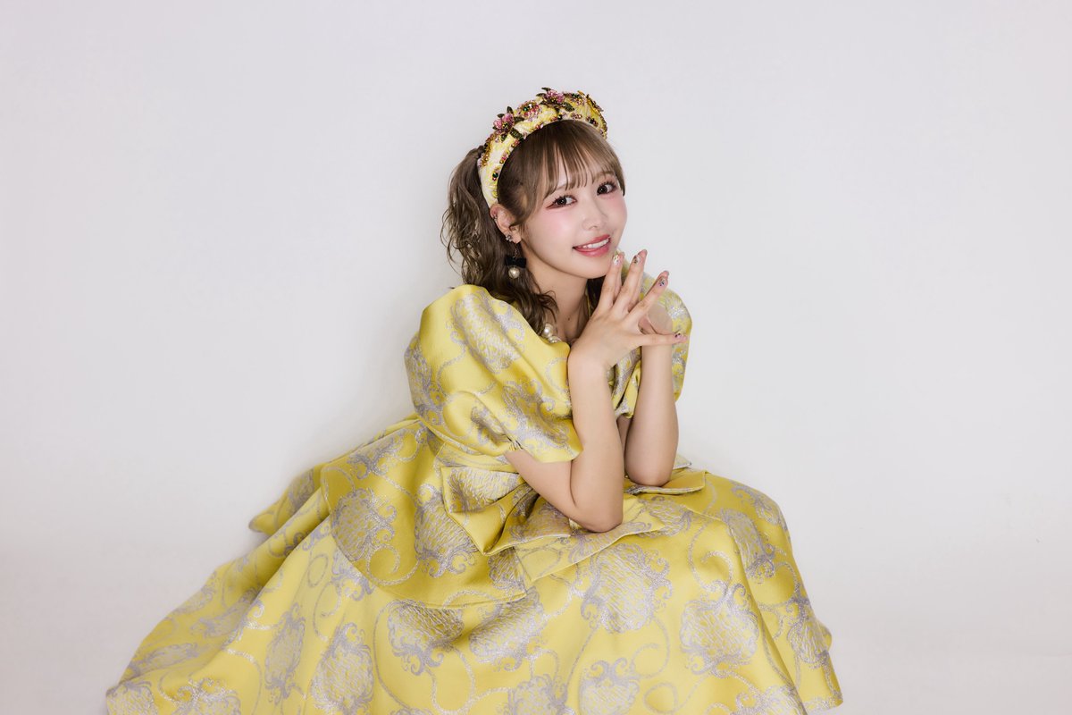 ✨👗#仲川瑠夏 オフショット公開👗✨ 〜FRUITS ZIPPER 4TH ANNIVERSARY