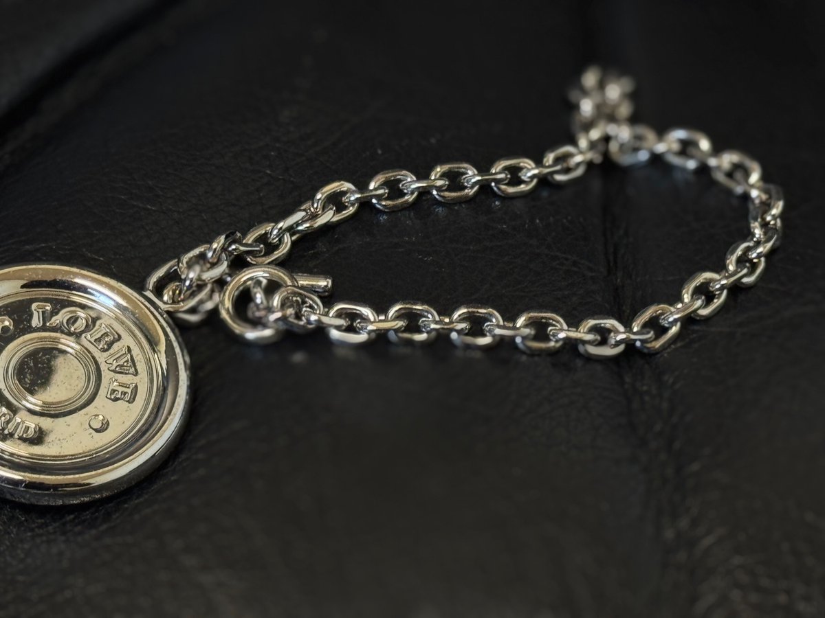 新入荷 loewe silver anagram logo charm bracelet ロエベのチャーム 