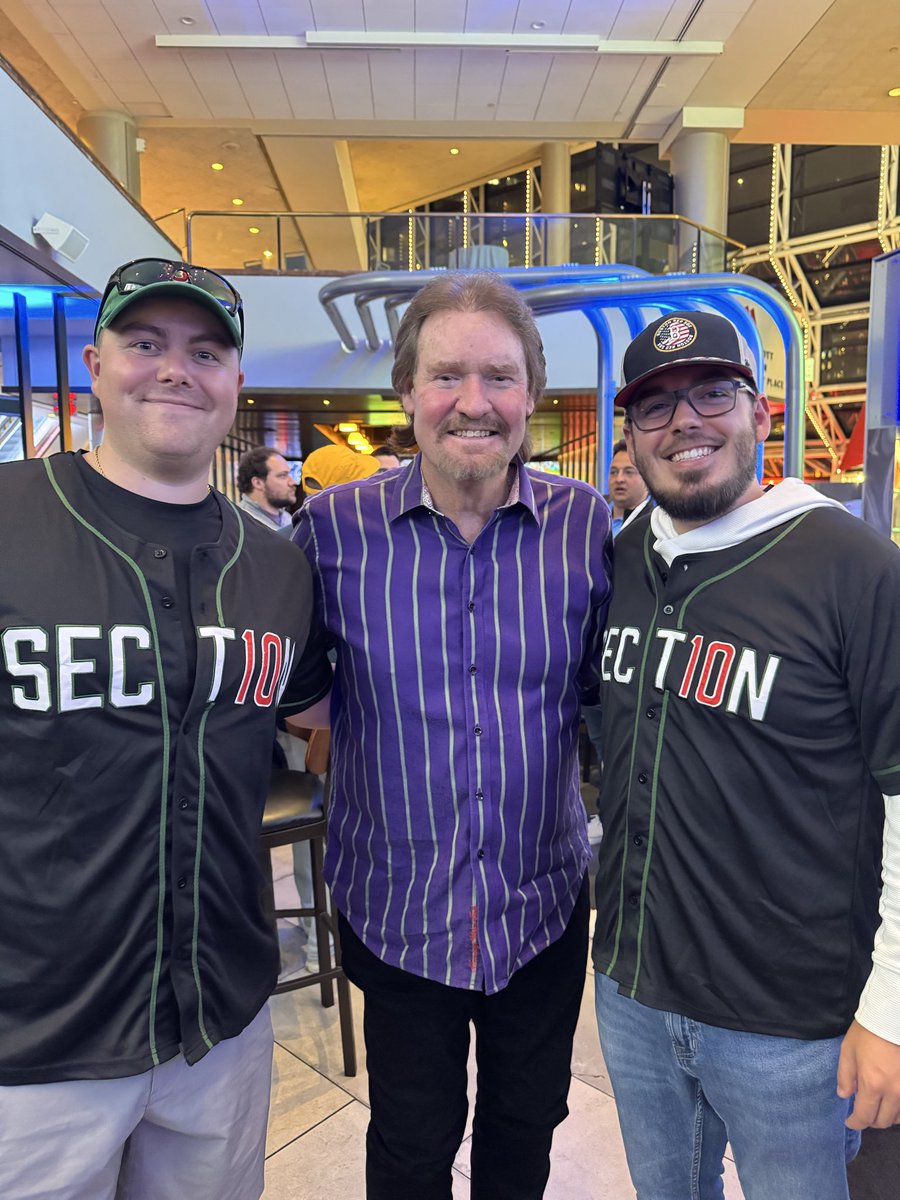 Mike Hurm tweet media