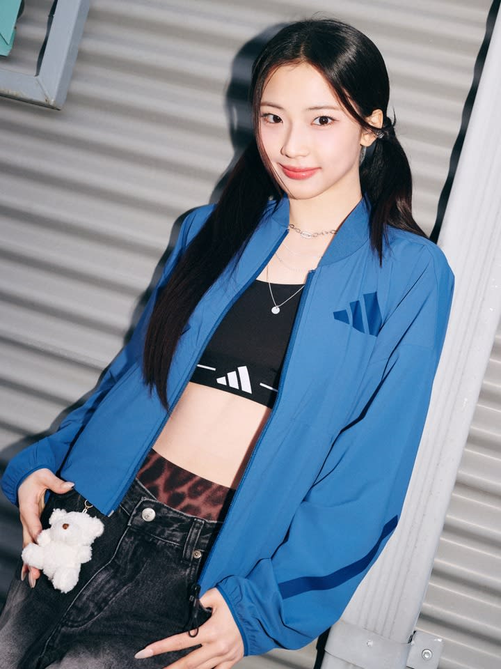 adidas ネイビー ジップアップジャージ BABY MONSTERルカ着用 📸] #BABYMONSTER in Adidas Z.N.E. campaign for the SS26 Spring
