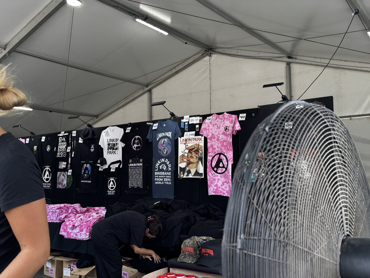 AlineLPfan tweet media