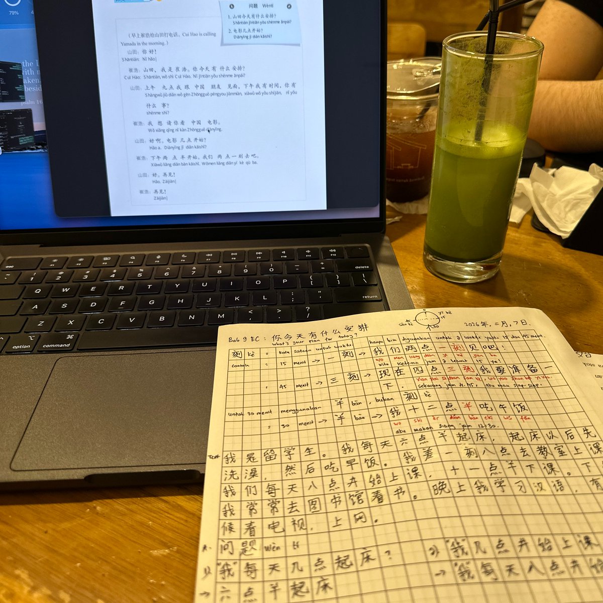 sukajalans's tweet image. hi! i’m Ve. i’m looking for new moots! ˚˖𓍢ִ໋❀ #langtwt #studytwt #ambistwt

⏵ he/him
⏵ i speak Indonesia, English, Teochew &amp;amp; Hakka (chinese dialect)
⏵ currently learning Mandarin
⏵ computer science graduate (computer vision &amp;amp; deep learning specialist)

let’s be moots!!