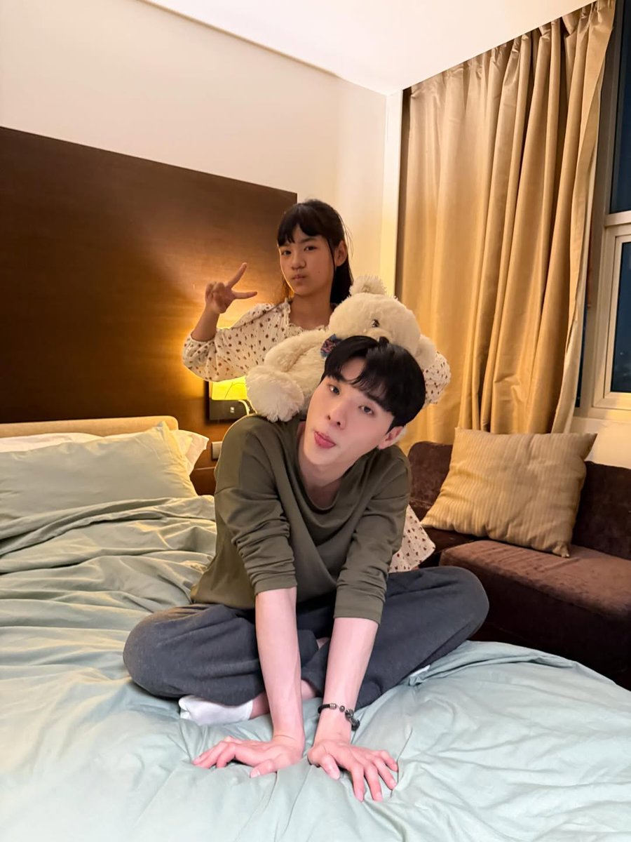 Ngernoatarchive's tweet image. oattrt ig update 
03.05.26

#NgernOat | #oattrttt | #oattrt