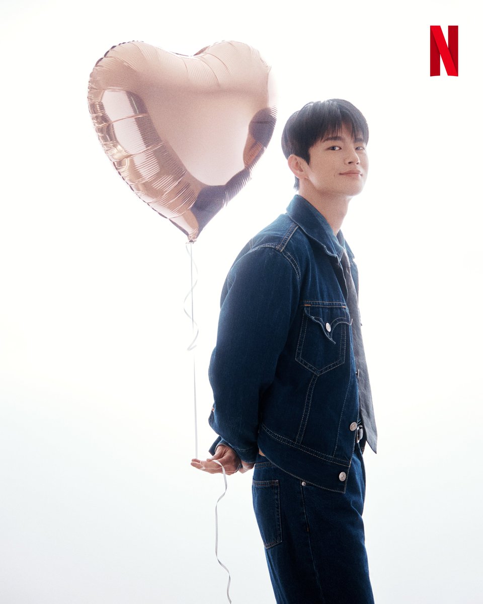 Netflix_PH's tweet photo. wait, i’m getting kilig and all the feels for this pair 😭 and i’m excited to see them on boyfriend on demand, arriving march 6 only on netflix!

#Jisoo #지수 #SeoInguk #서인국 #BoyfriendOnDemand #월간남친 https://t.co/mcu0QsNDtD