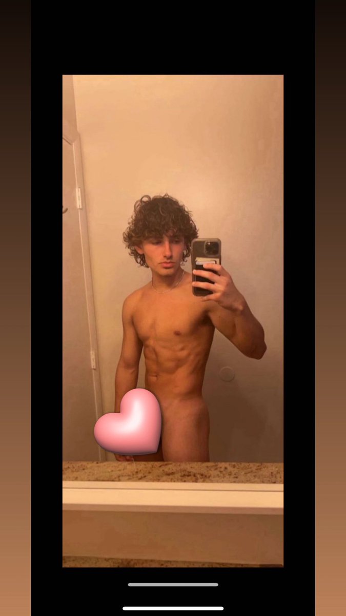 Crack5965202421's tweet photo. Gibson is peak goon fuel rt if u want more of him ;) https://t.co/KUvGy830xM
