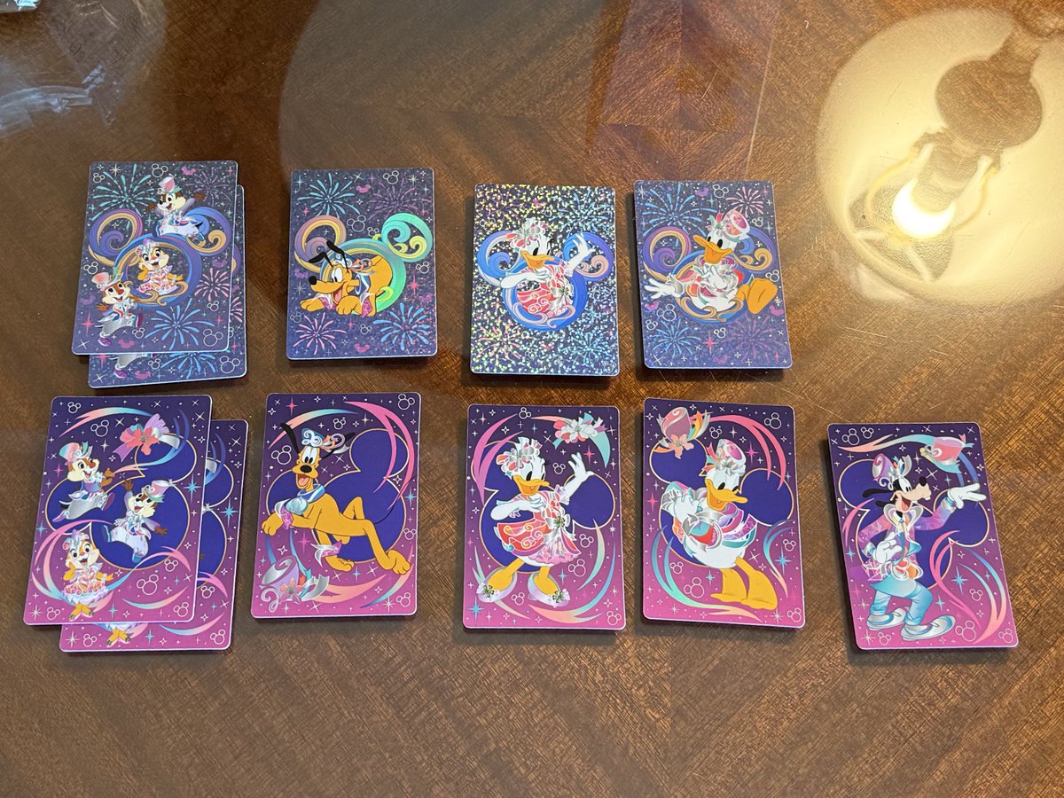 CONAN__2022's tweet photo. 香港 ディズニー HKDL コレクタブルカード コレカ 20周年 ミキフレ チップ デール クラリス ドナルド デイジー グーフィー プルート

【譲】画像 
【求】 同種ミッキー https://t.co/YSqeWvqdHP
