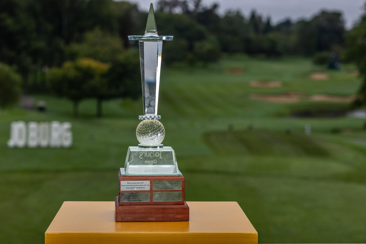 CityofJoburgZA's tweet photo. History is being made right now. The 18th edition of the #JoburgOpen officially tees off at Houghton Golf Club. The atmosphere is electric as we welcome the world to our city for four days of elite competition. 

#JoburgSports #JoburgOpen ^TM https://t.co/PstdRT6nuT
