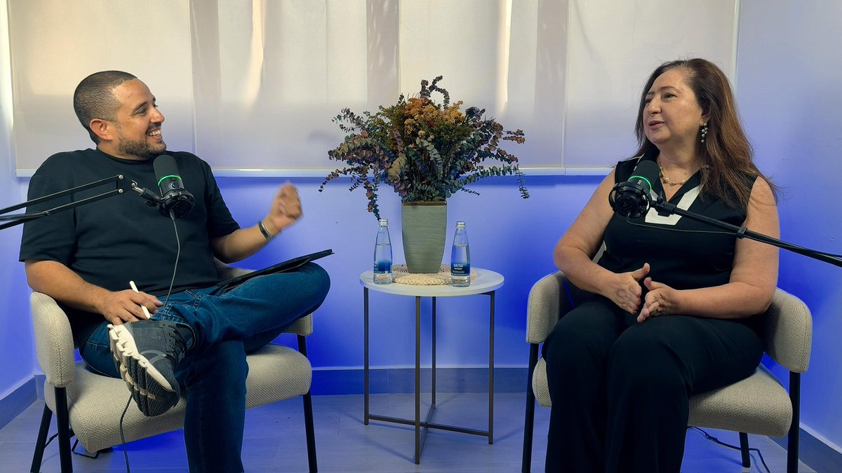 diegogarciain's tweet photo. Los líderes que entrevistamos en Visionariox tienen un rasgo en común: no huyen de la incertidumbre, la gestionan. Si no tienes una matriz para tomar decisiones bajo presión, tu negocio es un castillo de naipes. https://t.co/dWdyXkwG3N