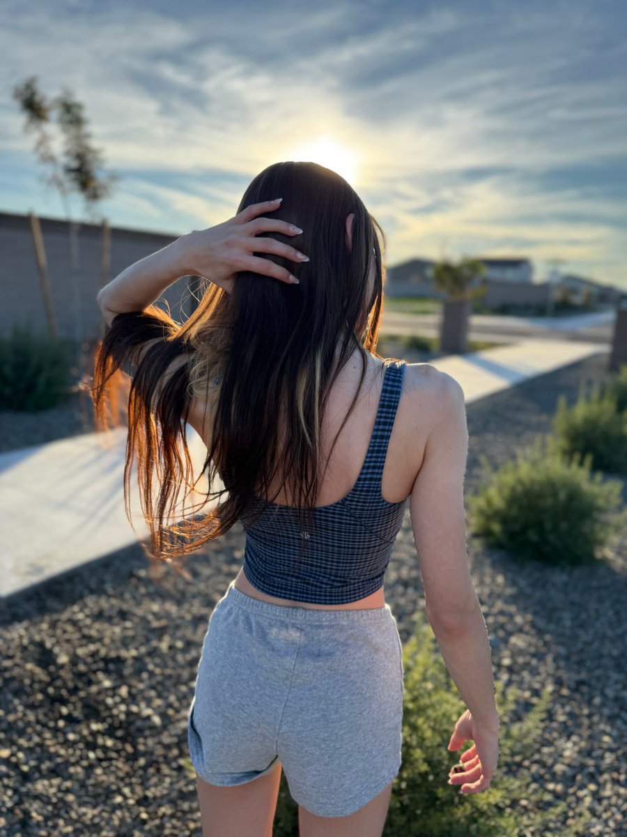 solie_ray's tweet photo. do you like the view? https://t.co/wgxIgsJ5SE