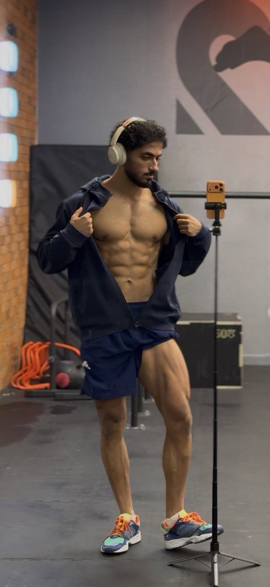 لُؤَيْ tweet media