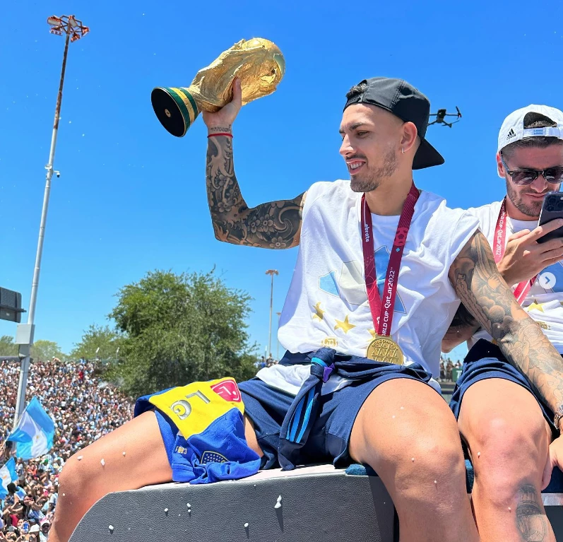 _fran017's tweet photo. Paredes es de boca. https://t.co/COB0IFHUkE