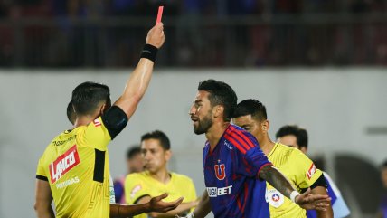 botcitoasdf's tweet photo. Olarra la primera vez que dijo que lucero es mejor que Zampedri se fue expulsado contra audax.
Ahora vuelve a decir lo mismo y sale lesionado 

Eso olarra siga hablando jajajajaa https://t.co/8rIq21XPOv