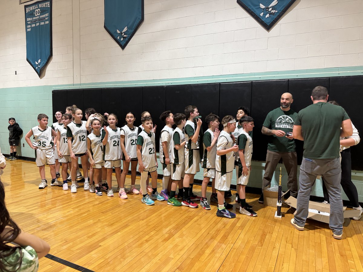 HowellTwpGrnvl's tweet photo. Congratulations to Greenville Gators and Coaches! It was a great game we are so proud of Greenville and LOP players. 🐊#HTPSCommunityEngagement https://t.co/jWonffb5dG