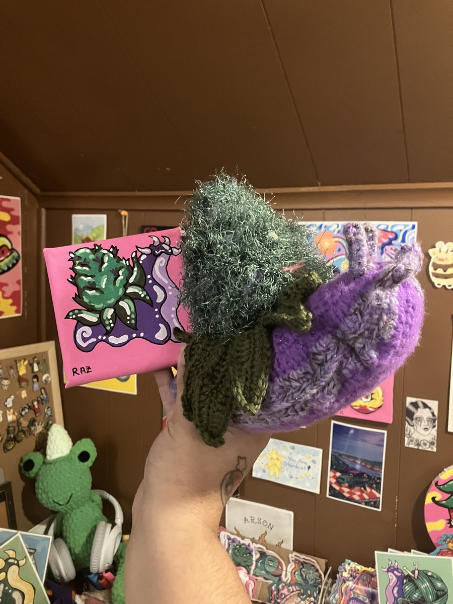 razzie💜 tweet media