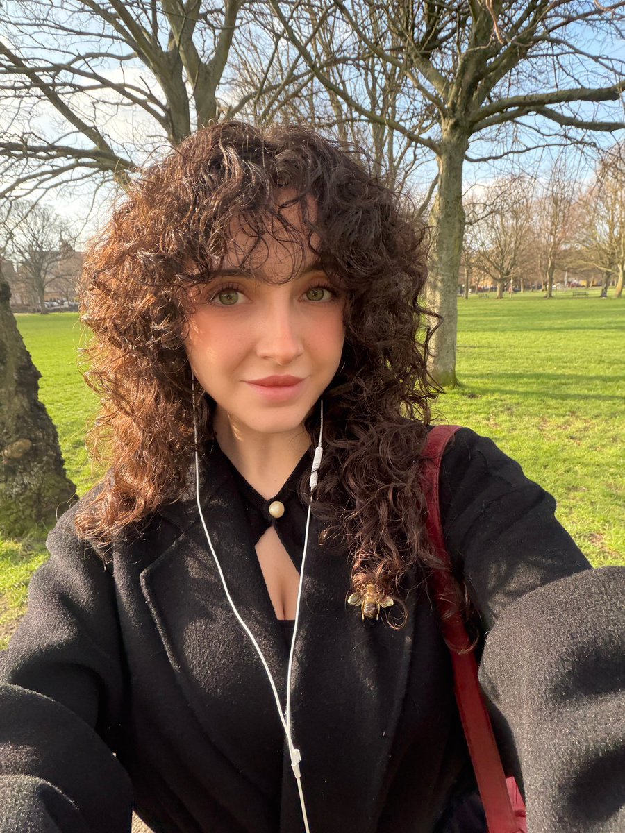 Princess Aurora tweet media