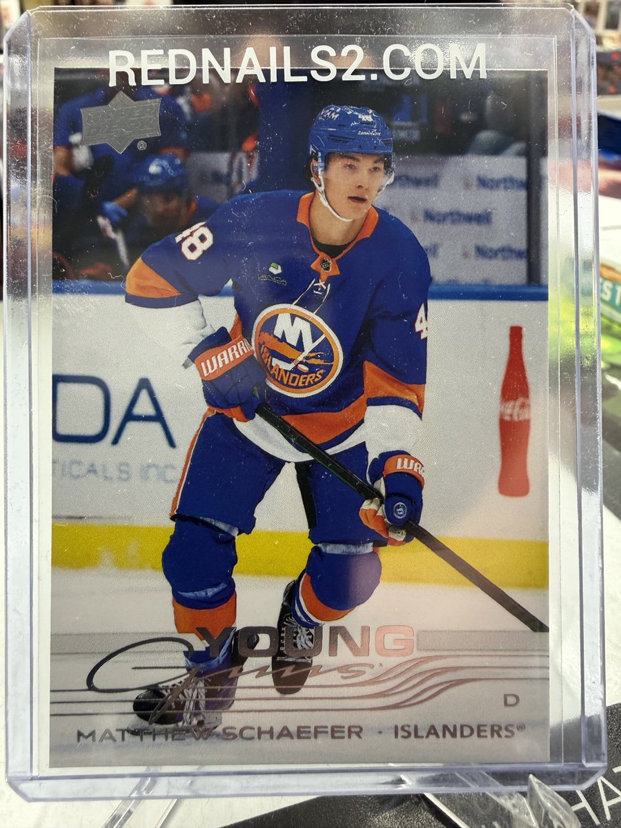 Red Nails II tweet media