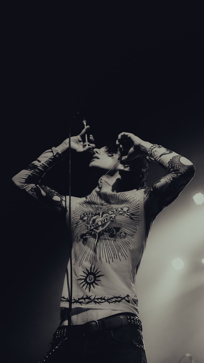 trev 🕊️🗡️ tweet media