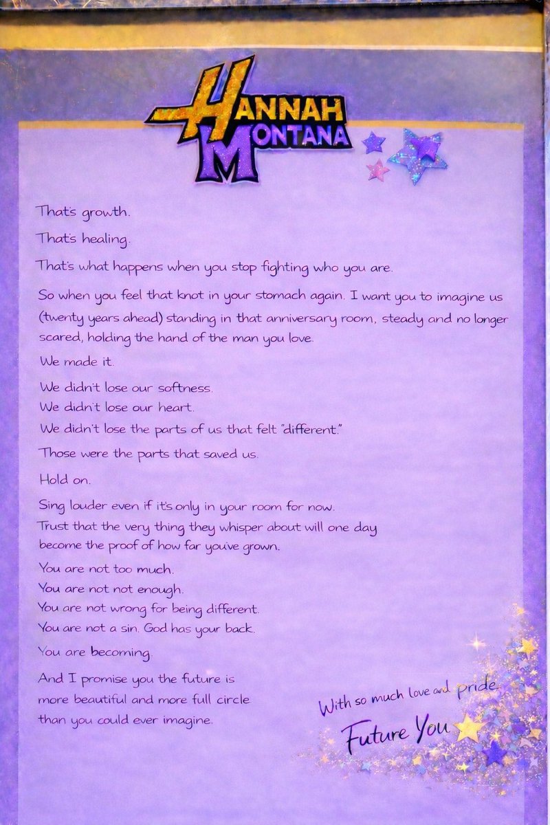 AxiCyrus's tweet photo. A letter to little me 💜💛 https://t.co/dy11Ax07qe