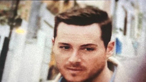 upsteadsbaby's tweet image. "do you recognize him?" 
hailey: