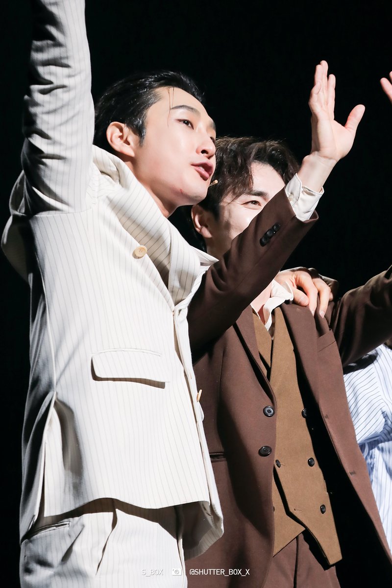 Shutter_Box_x's tweet photo. 2026.03.01. #보니앤클라이드 막공 #무대인사
#클라이드 役 #배나라 배우님 https://t.co/N7vnLK1YR4
