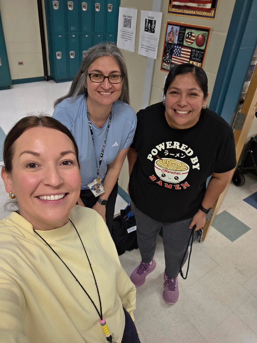 Math Spirit Week Day 3: Work it out Wednesday! <a href="/MsAlatorre2016/">Marysol Alatorre</a> <a href="/ZeidlerZone/">Claudia Zeidler</a> #VHawks SkyhawkPride