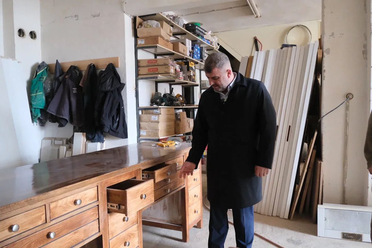 sertaskarakas's tweet photo. 📍 Atatürk Mahallesi Sanayi Sitesi Esnaflarımızı ziyaret ederek hayırlı işler diledik, talep ve önerilerini dinledik. 🌙 Alın teriyle çalışan tüm esnaflarımıza bereketli kazançlar diliyorum. Birlikte Güzeliz 💚 Her şey Yenicemiz için 🤚 https://t.co/s8mAMyeDFy