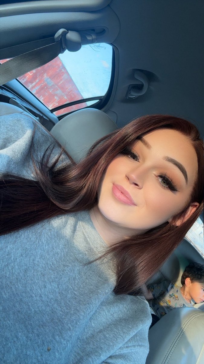 Red 🫶🏻🌈💜 tweet media