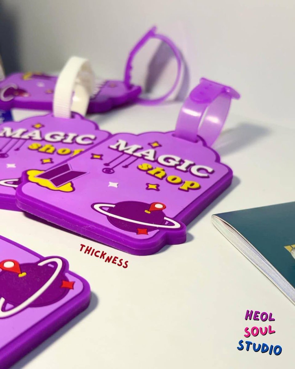 ꒰🇲🇾 MYGO꒱ - “MAGIC SHOP” BTS Luggage Tag by Heol! Soul Studio

Price 💰 RM12 

🔚 10/03, 7pm
💰 2nd payment needed
🛒 to order: t.me/mythirteenwish…

<a href="/BTSMarketMY/">BTS Market 🇲🇾</a> #pasarbts #pasarbtsmy #myarmyjual #pasarkpop