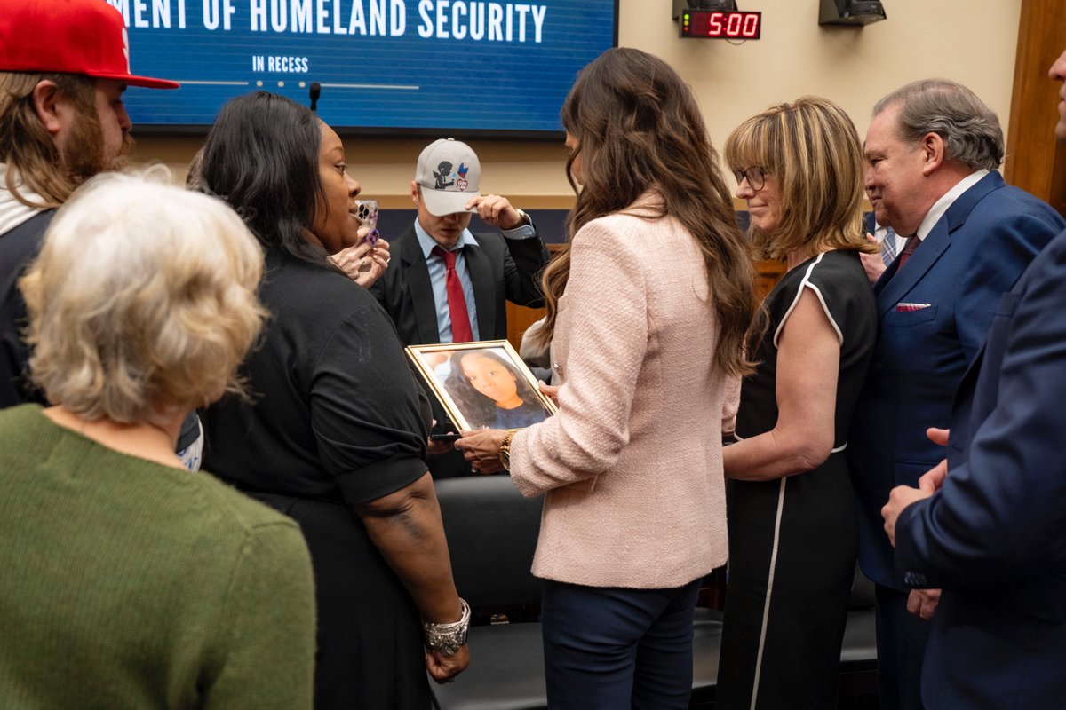 Kristi Noem tweet media